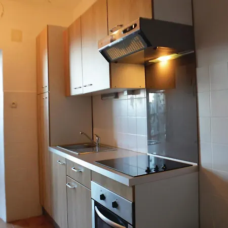 Two-bedroom Holiday In 度假居